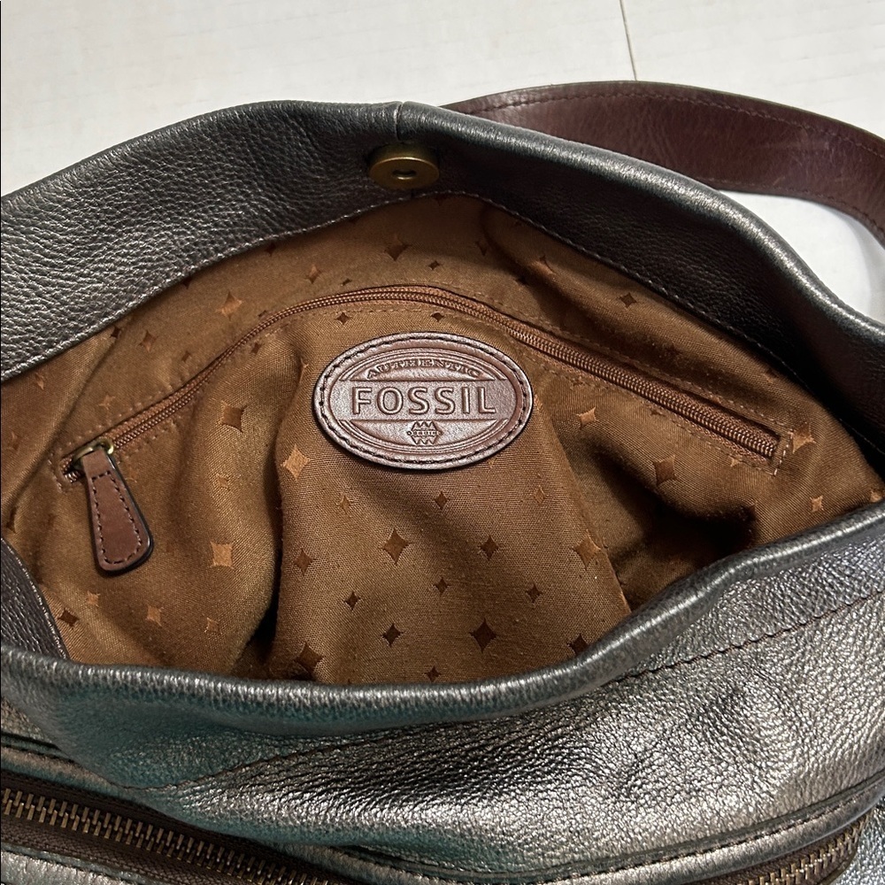FOSSIL MADDOX EXPLORER HOBO METALLIC GRAY LEATHER SHOULDER BAG - Picture 9 of 16